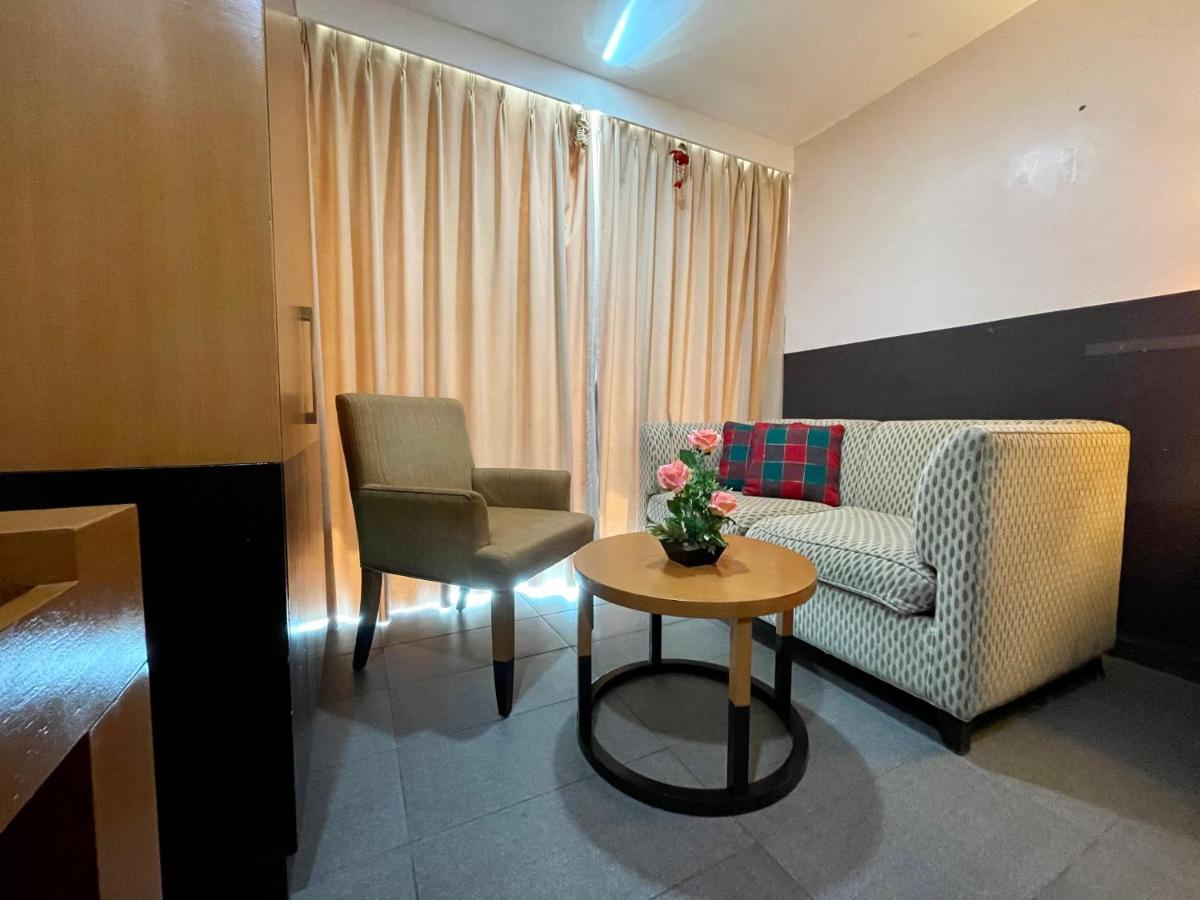 One Tagaytay Place Private Residences تاجيتاي المظهر الخارجي الصورة