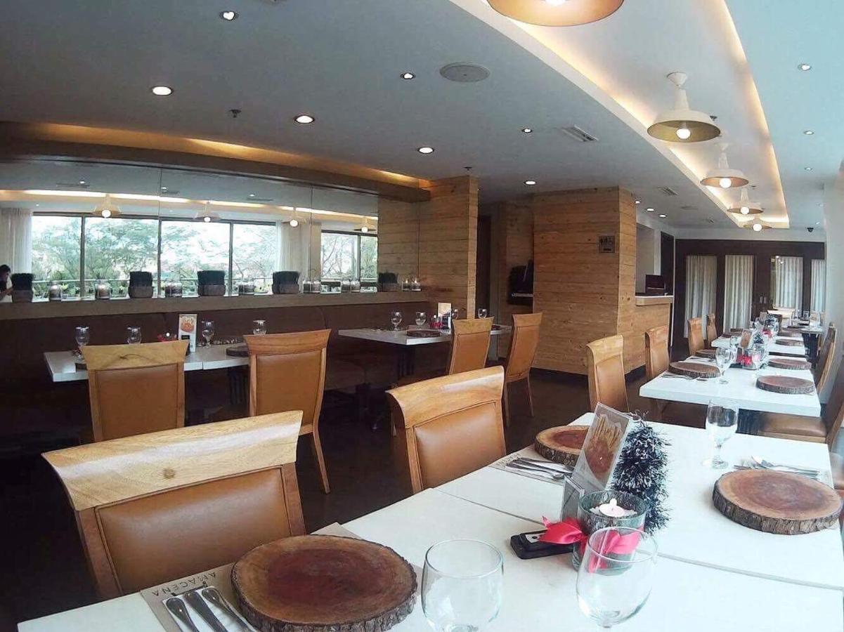 One Tagaytay Place Private Residences تاجيتاي المظهر الخارجي الصورة