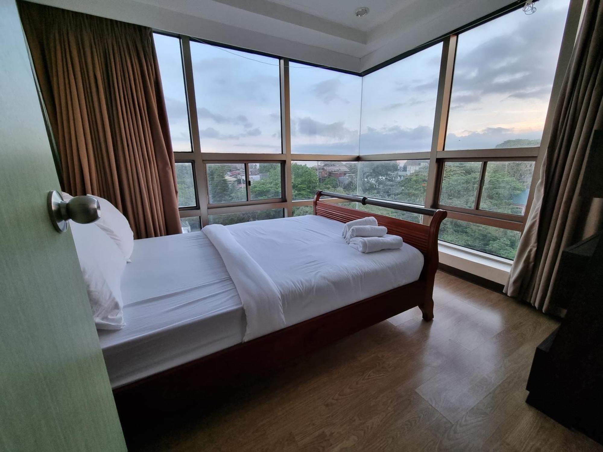 One Tagaytay Place Private Residences تاجيتاي المظهر الخارجي الصورة